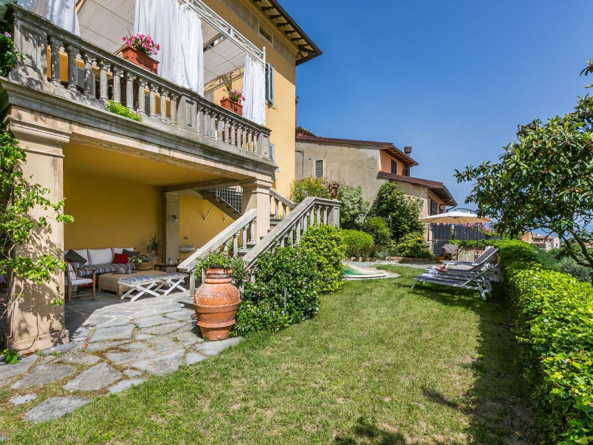 Villa Il Belvedere By Interhome Лари Экстерьер фото